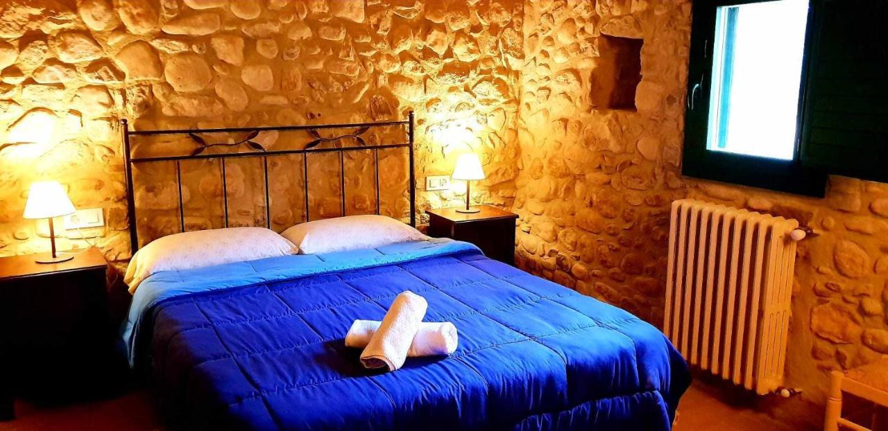 Masia Para Grupos Con Piscina Privada28 Pax Cabanelles Esterno foto