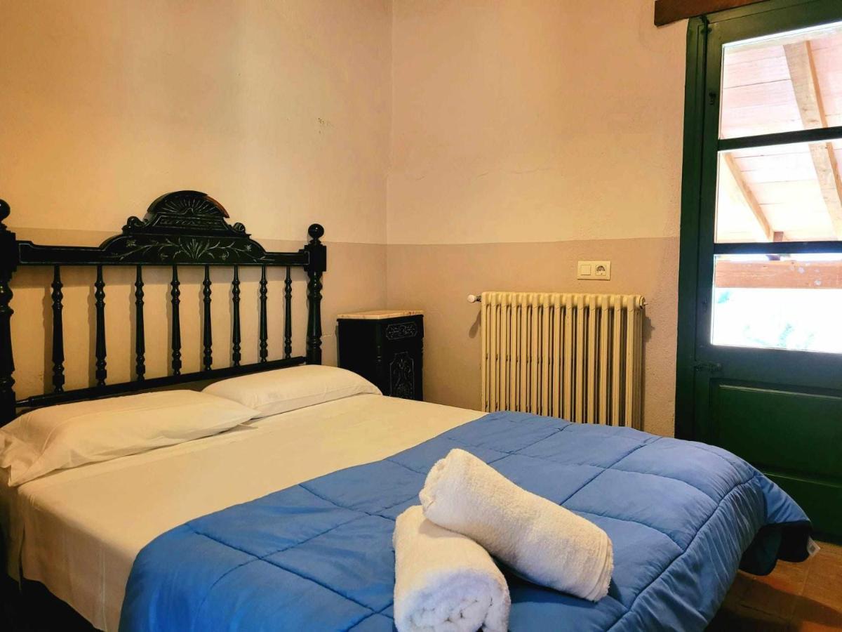 Masia Para Grupos Con Piscina Privada28 Pax Cabanelles Esterno foto